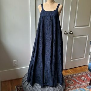 CO Cotton scoop neck midi dress. Dark Navy. Small.